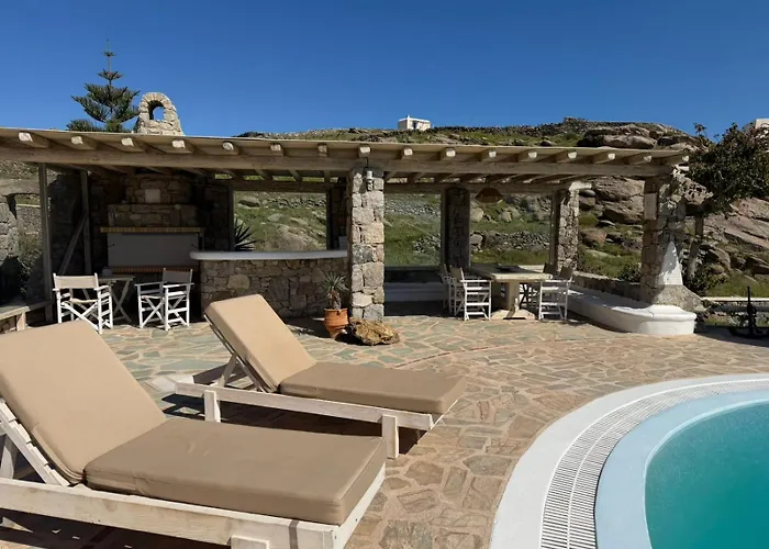 Stylish Villa In Ornos With Amazing View &Pool Access